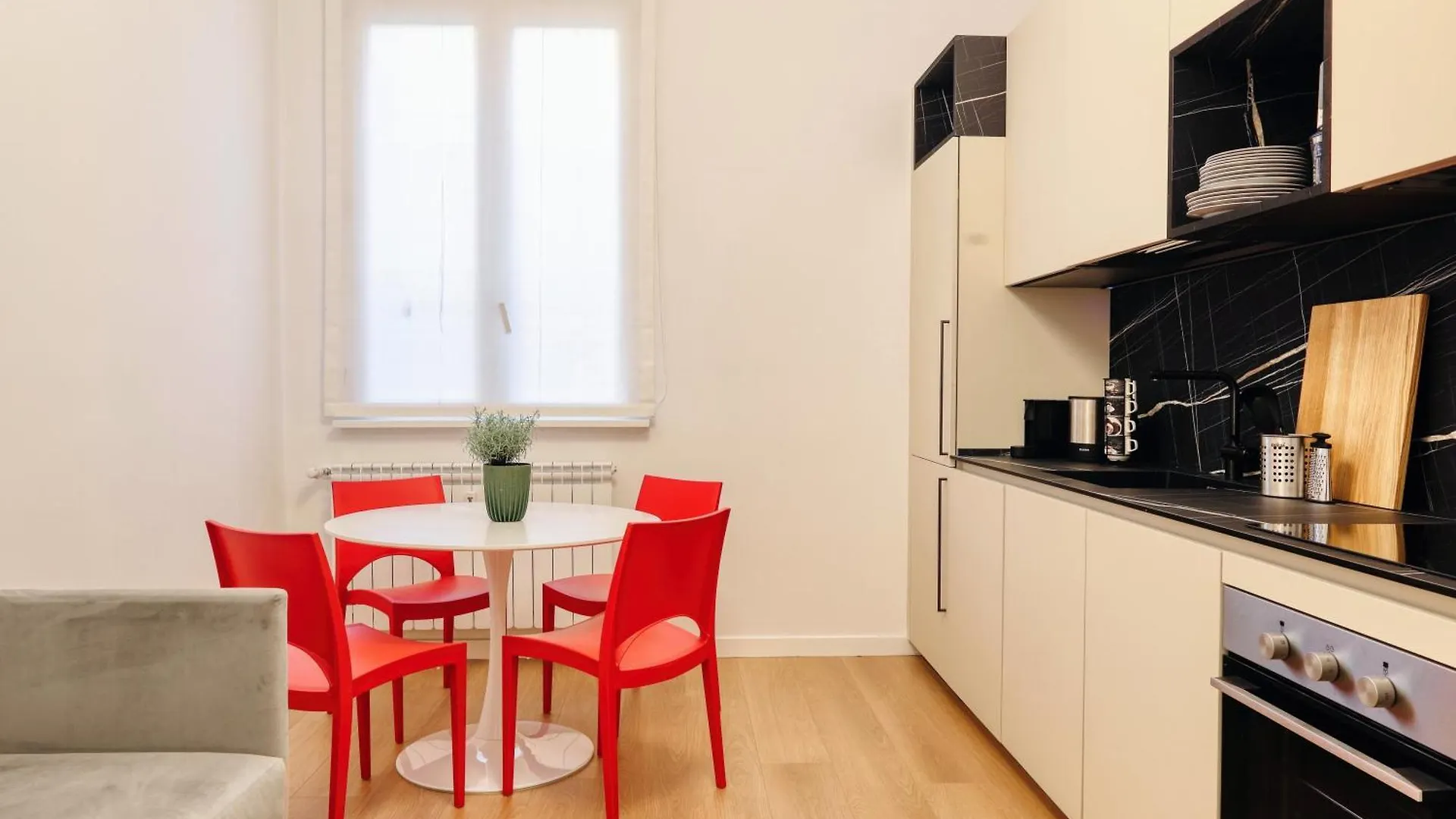 Joivy Cute 1Br Flat Near The City Centre ミラノ
